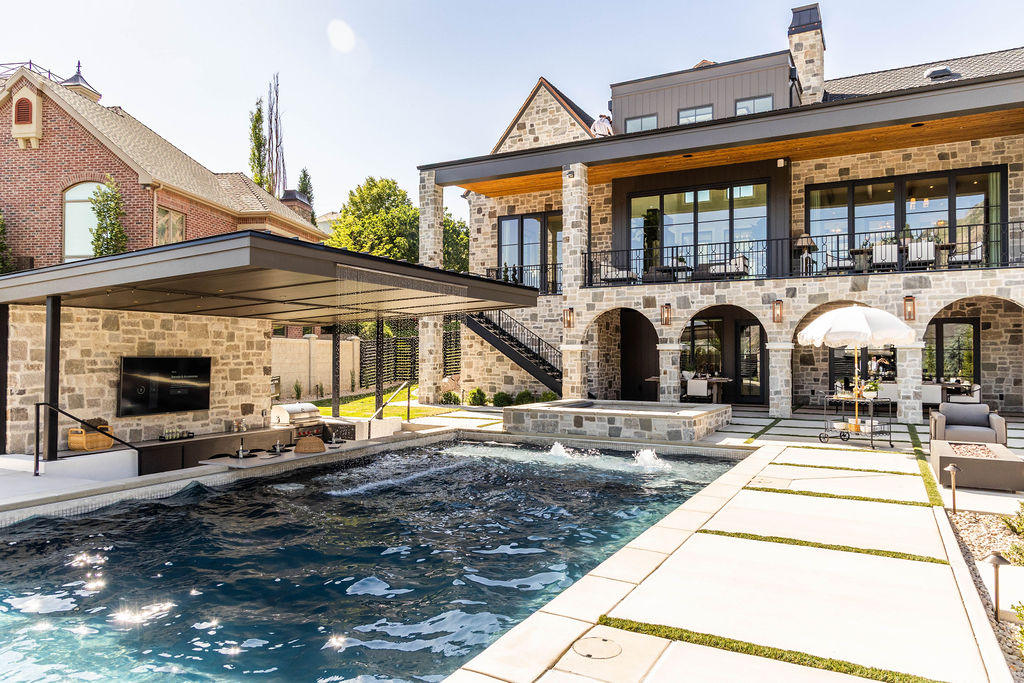 Alpine Oasis Backyard