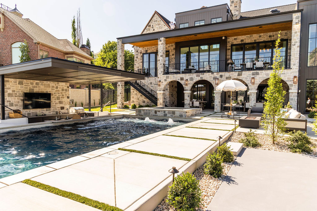 Alpine Oasis Backyard