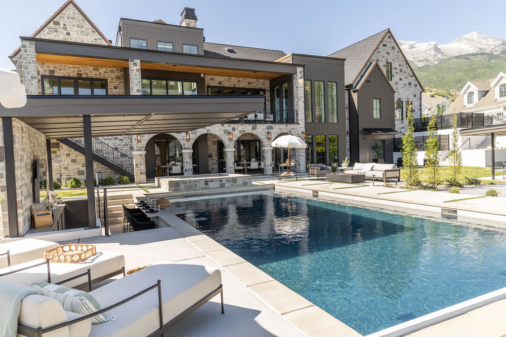 Alpine Oasis Backyard