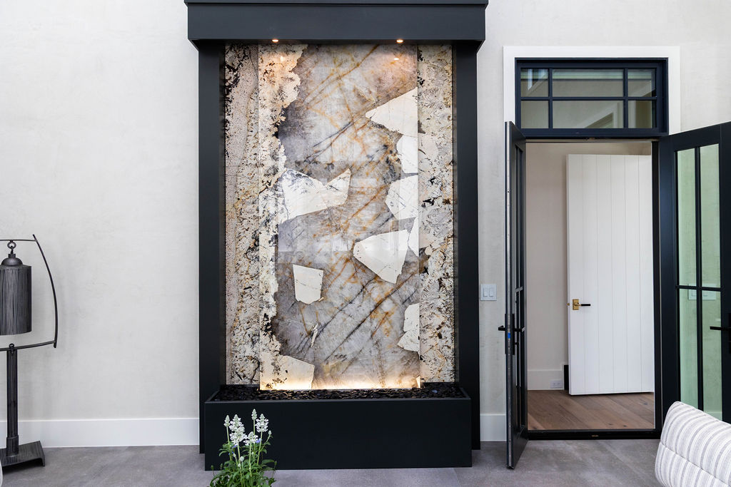 Alpine Oasis Courtyard