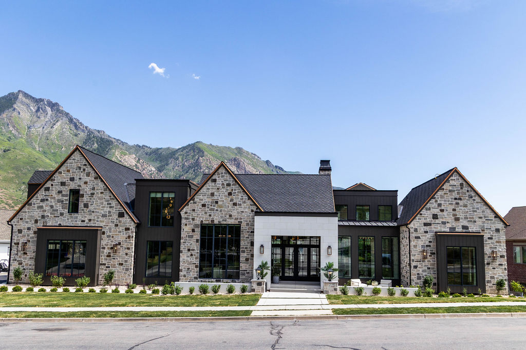 Alpine Oasis Exterior