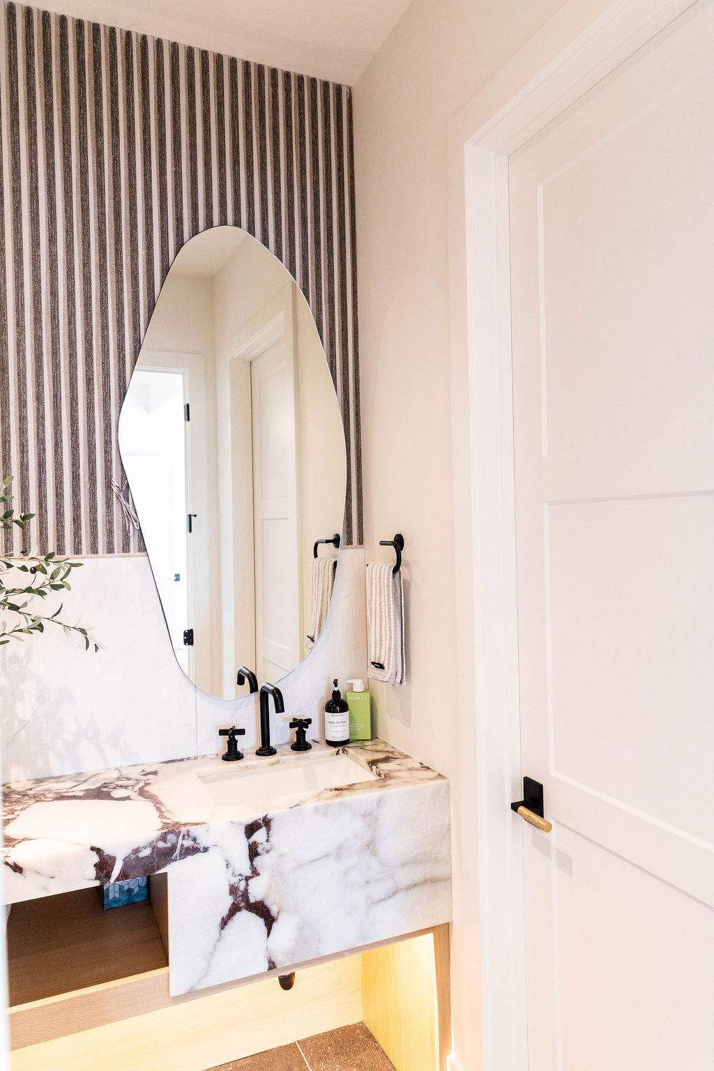 Room With A View home bedroom 2